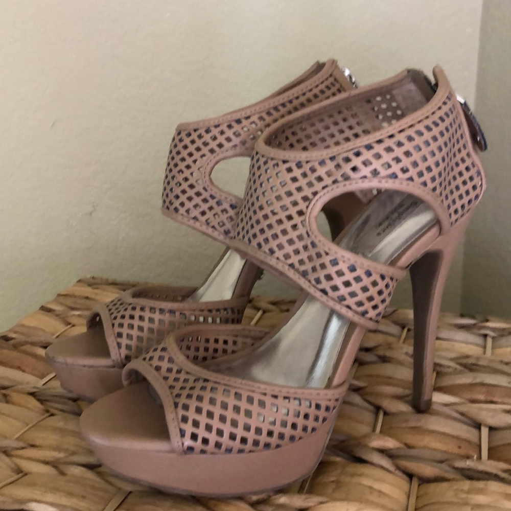 Simply Vera